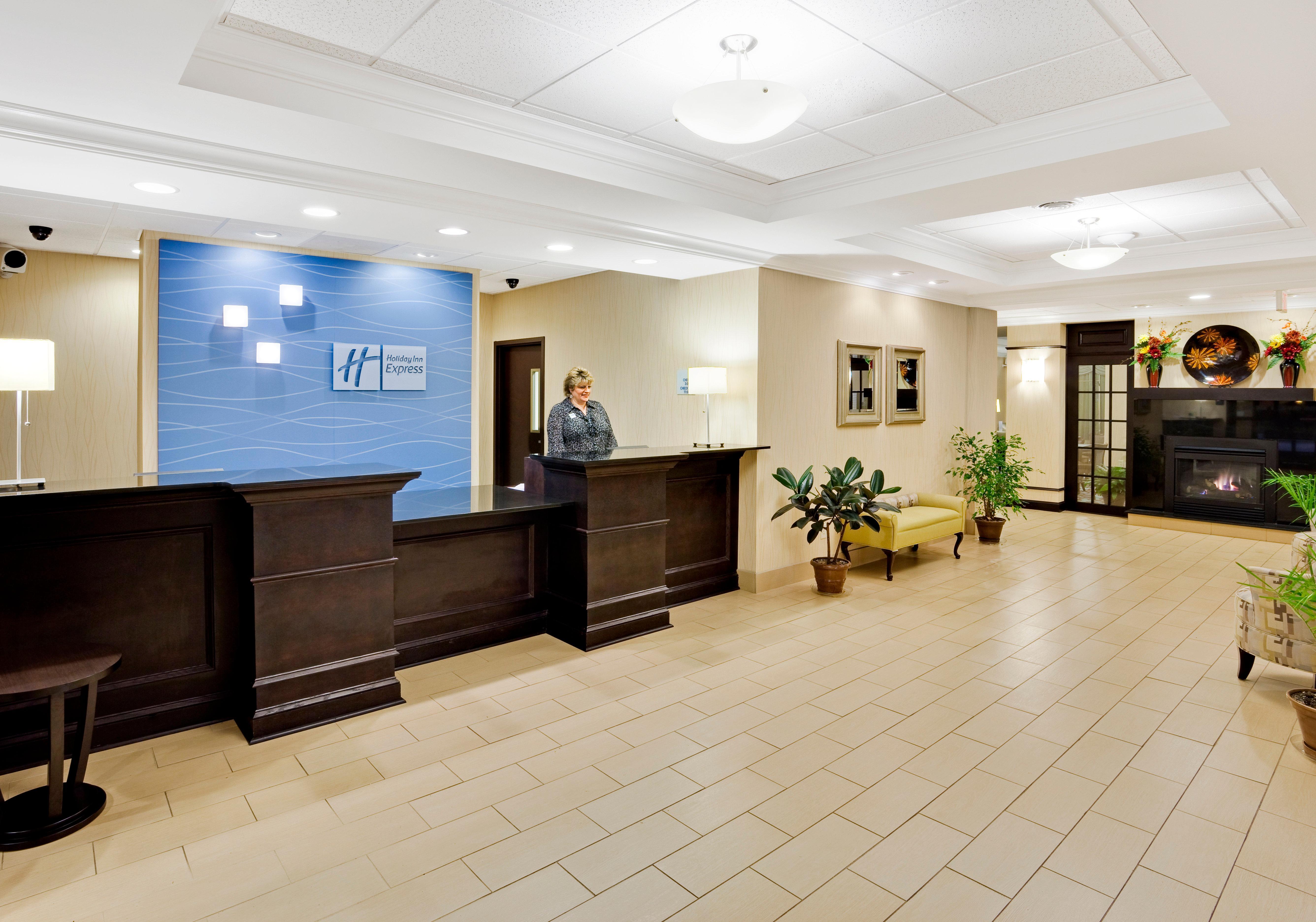 Holiday Inn Express Hotel & Suites Lebanon By Ihg Екстер'єр фото